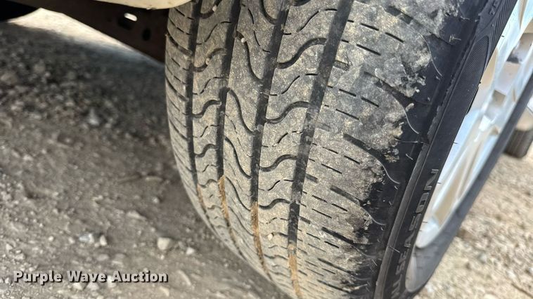 image for item DW3400 2010 Dodge Grand Caravan SE van