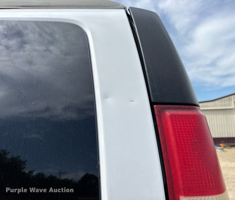 image for item DW3401 2014 GMC Savana G3500 van