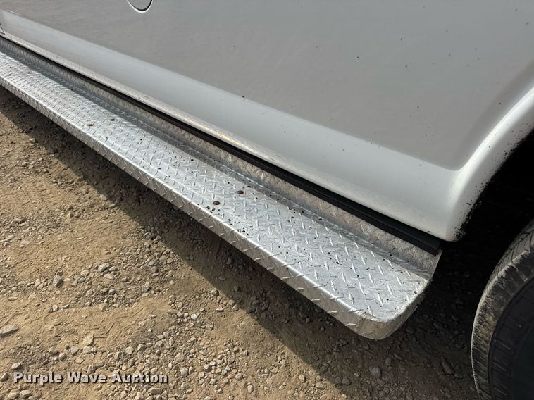 image for item DW3401 2014 GMC Savana G3500 van