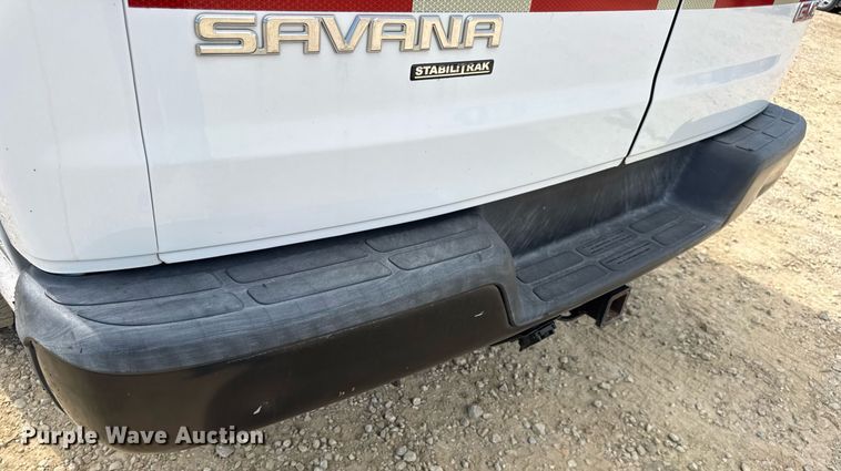 image for item DW3401 2014 GMC Savana G3500 van