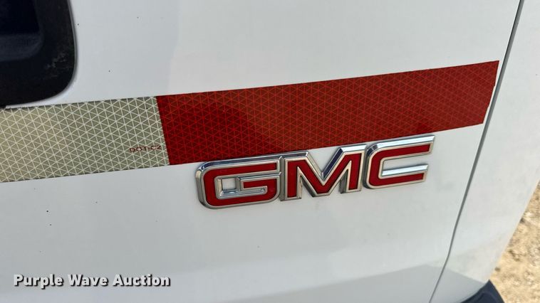 image for item DW3401 2014 GMC Savana G3500 van