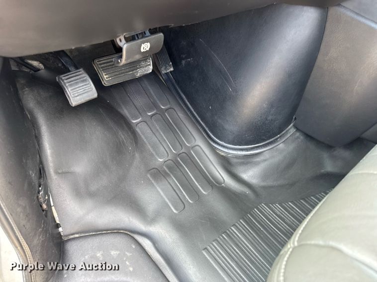 image for item DW3401 2014 GMC Savana G3500 van