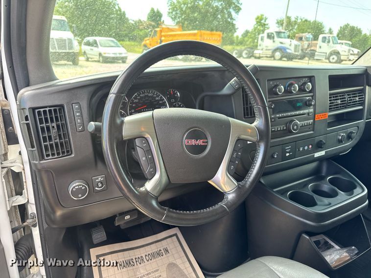 image for item DW3401 2014 GMC Savana G3500 van