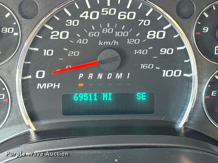 image for item DW3401 2014 GMC Savana G3500 van