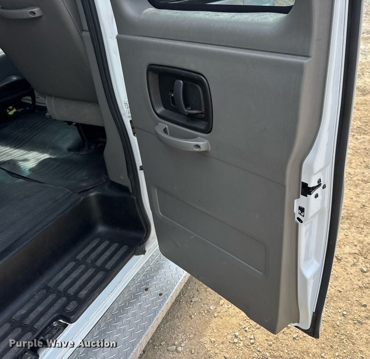 image for item DW3401 2014 GMC Savana G3500 van