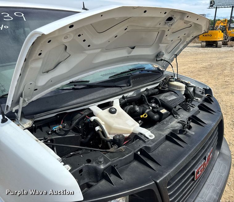 image for item DW3401 2014 GMC Savana G3500 van