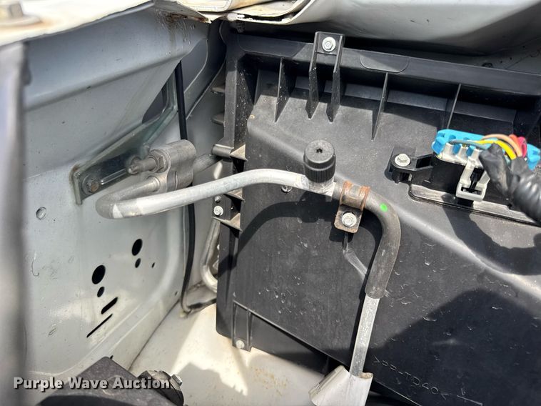 image for item DW3401 2014 GMC Savana G3500 van