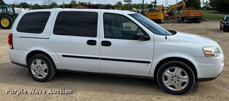image for item DW3403 2008 Chevrolet Uplander LS van