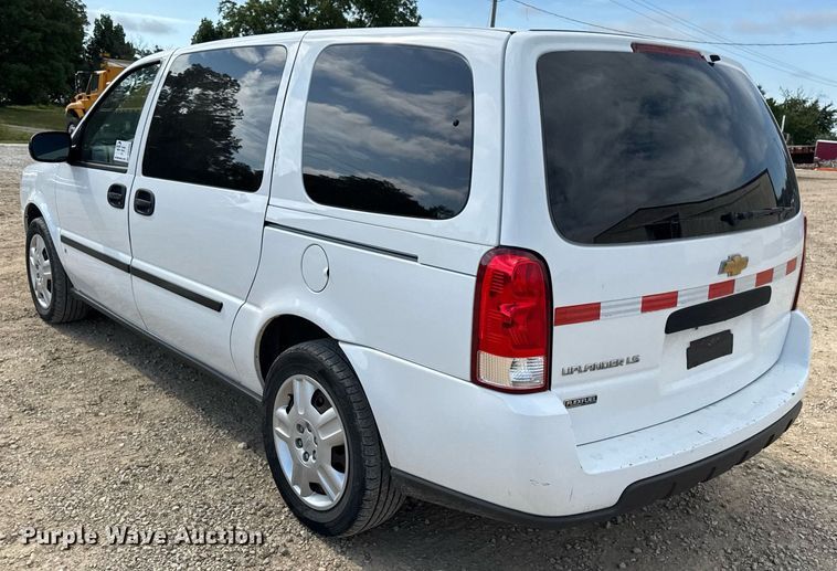 image for item DW3403 2008 Chevrolet Uplander LS van