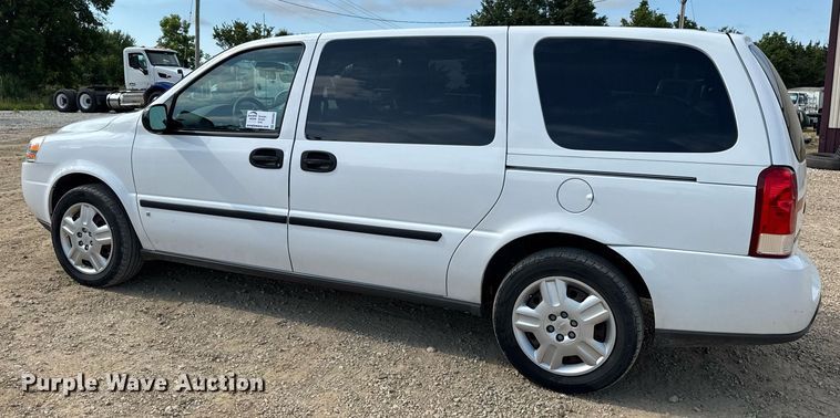 image for item DW3403 2008 Chevrolet Uplander LS van