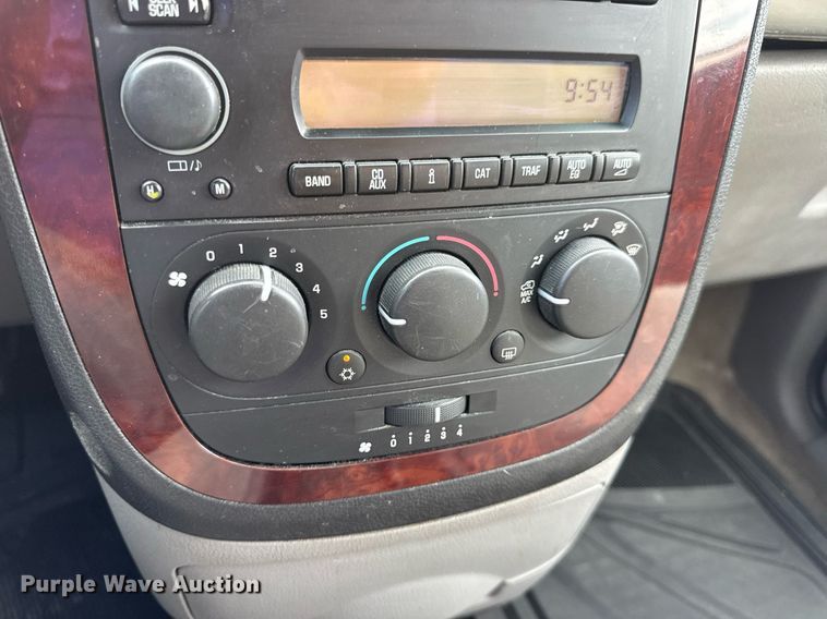 image for item DW3403 2008 Chevrolet Uplander LS van