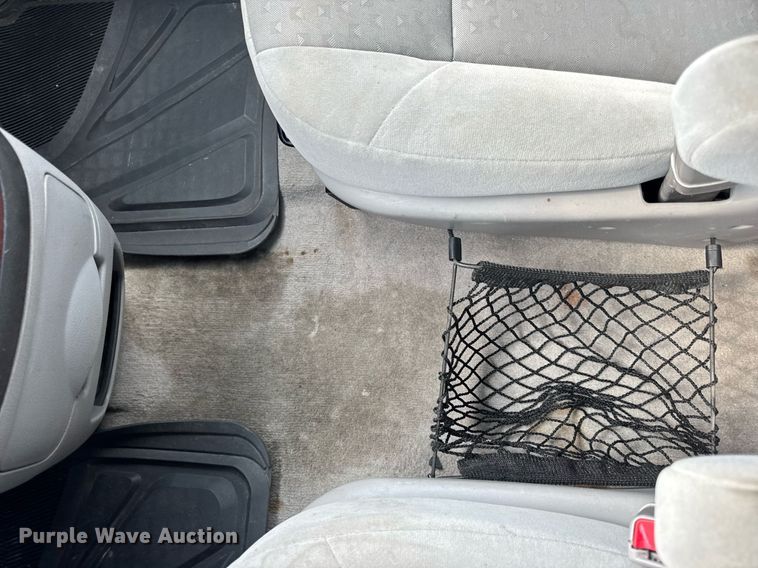 image for item DW3403 2008 Chevrolet Uplander LS van