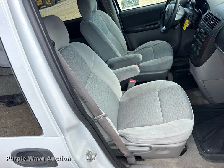 image for item DW3403 2008 Chevrolet Uplander LS van