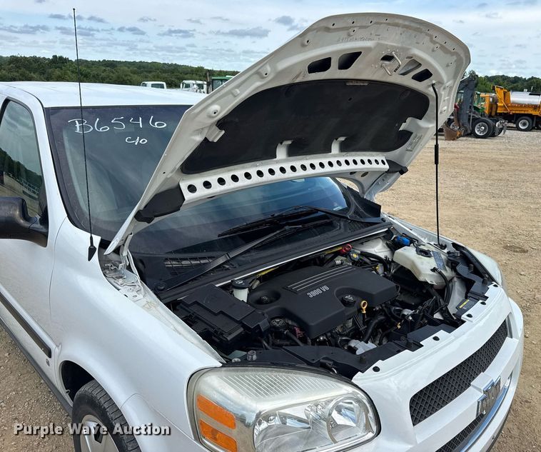 image for item DW3403 2008 Chevrolet Uplander LS van