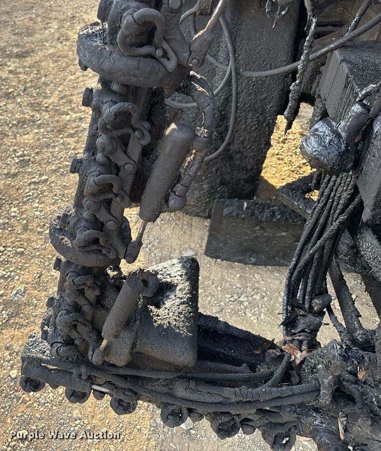 image for item DW3404 2006 International 7400 oil distributor truck