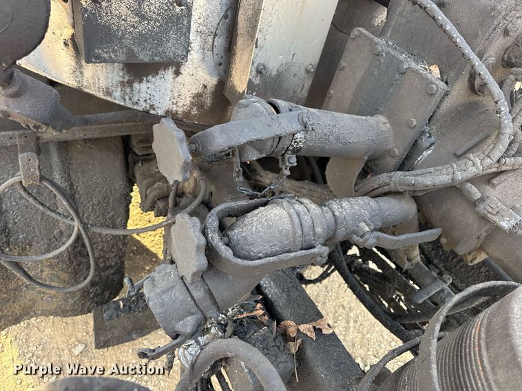 image for item DW3404 2006 International 7400 oil distributor truck