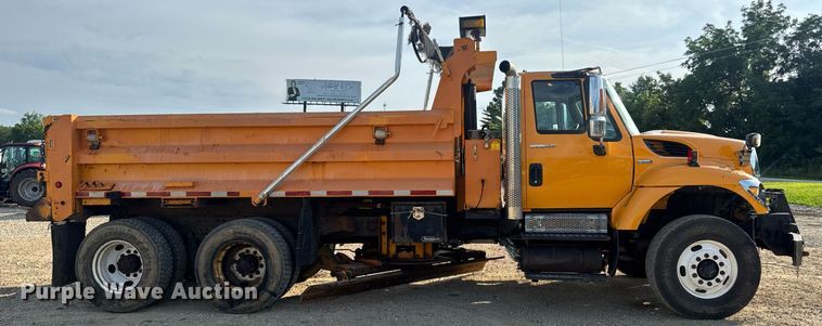 image for item DW3405 2009 International WorkStar 7500 dump truck