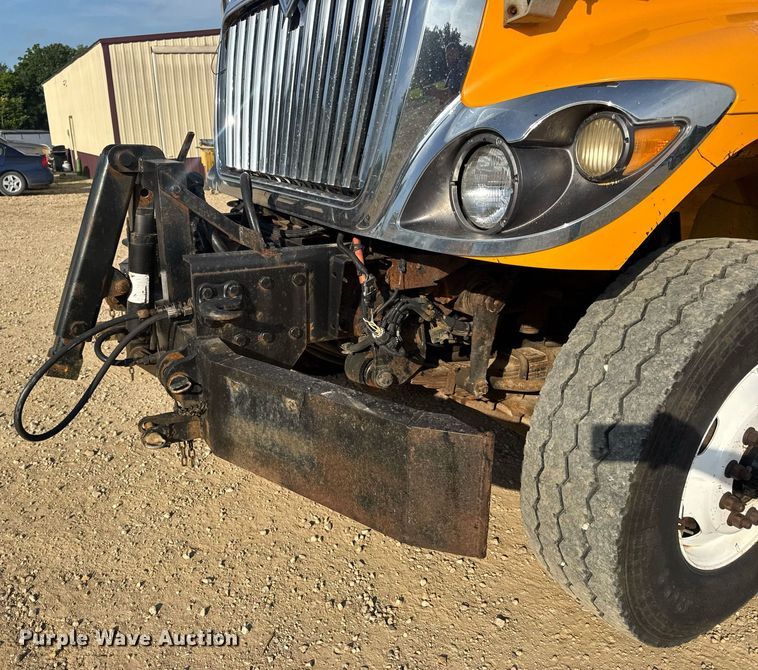 image for item DW3405 2009 International WorkStar 7500 dump truck