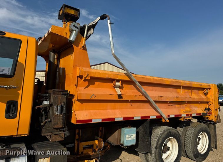 image for item DW3405 2009 International WorkStar 7500 dump truck