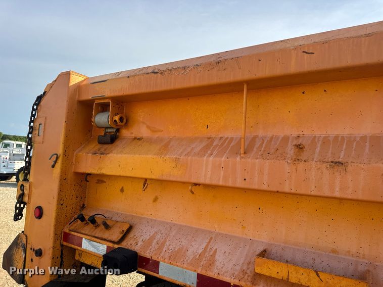 image for item DW3405 2009 International WorkStar 7500 dump truck