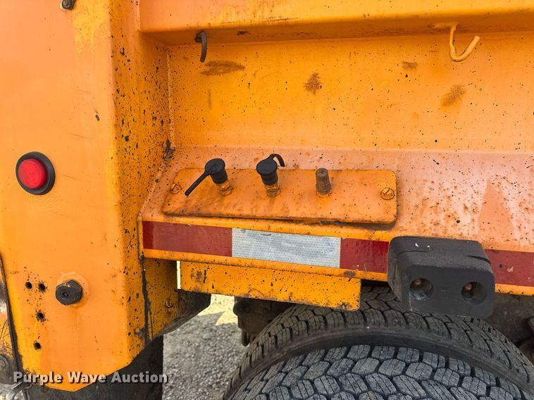 image for item DW3405 2009 International WorkStar 7500 dump truck