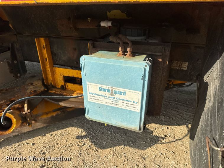 image for item DW3405 2009 International WorkStar 7500 dump truck