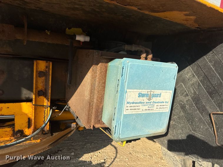 image for item DW3405 2009 International WorkStar 7500 dump truck