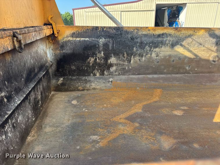 image for item DW3405 2009 International WorkStar 7500 dump truck