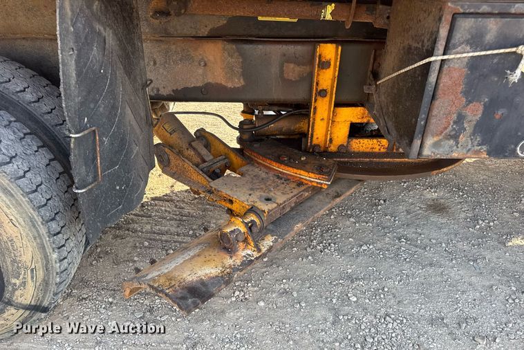 image for item DW3405 2009 International WorkStar 7500 dump truck