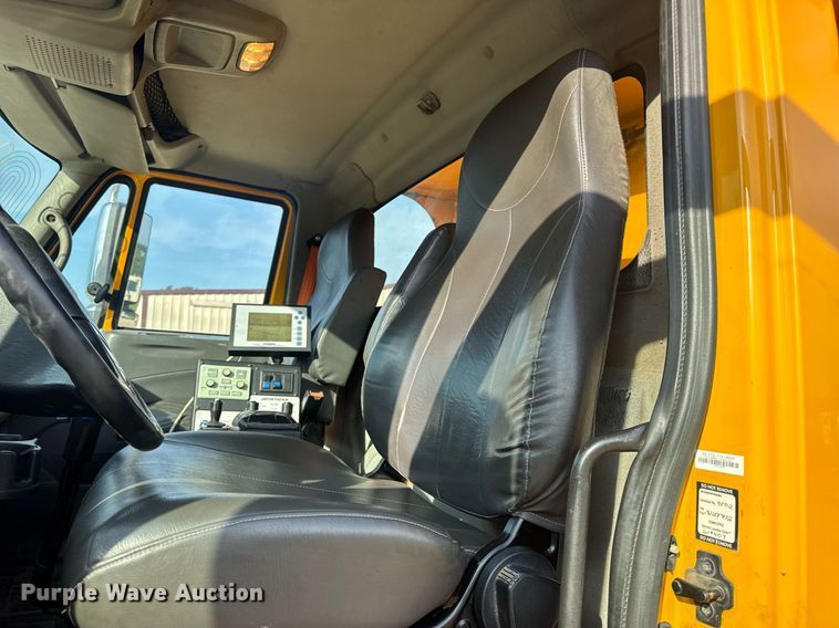 image for item DW3405 2009 International WorkStar 7500 dump truck