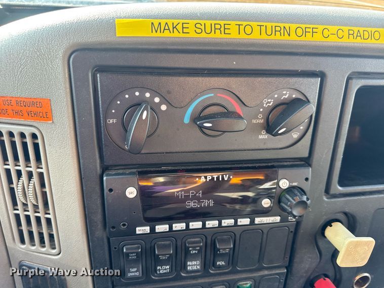 image for item DW3405 2009 International WorkStar 7500 dump truck