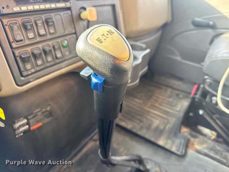 image for item DW3405 2009 International WorkStar 7500 dump truck