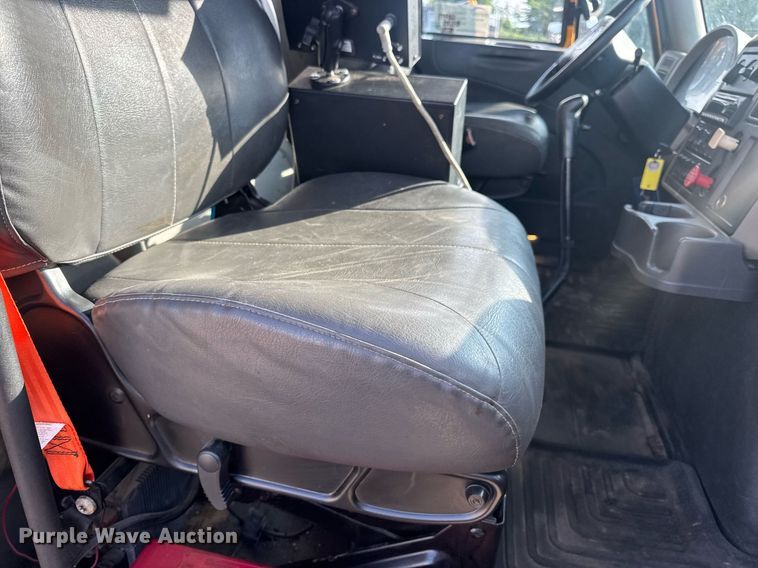 image for item DW3405 2009 International WorkStar 7500 dump truck