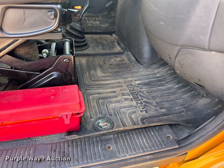 image for item DW3405 2009 International WorkStar 7500 dump truck