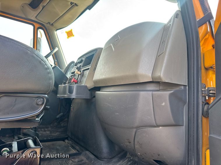 image for item DW3405 2009 International WorkStar 7500 dump truck