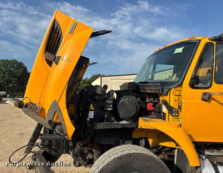 image for item DW3405 2009 International WorkStar 7500 dump truck