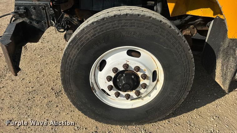 image for item DW3405 2009 International WorkStar 7500 dump truck