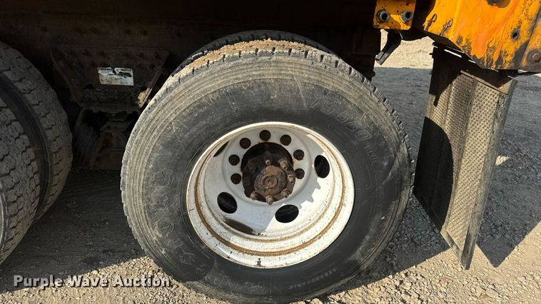 image for item DW3405 2009 International WorkStar 7500 dump truck