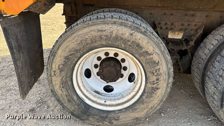 image for item DW3405 2009 International WorkStar 7500 dump truck