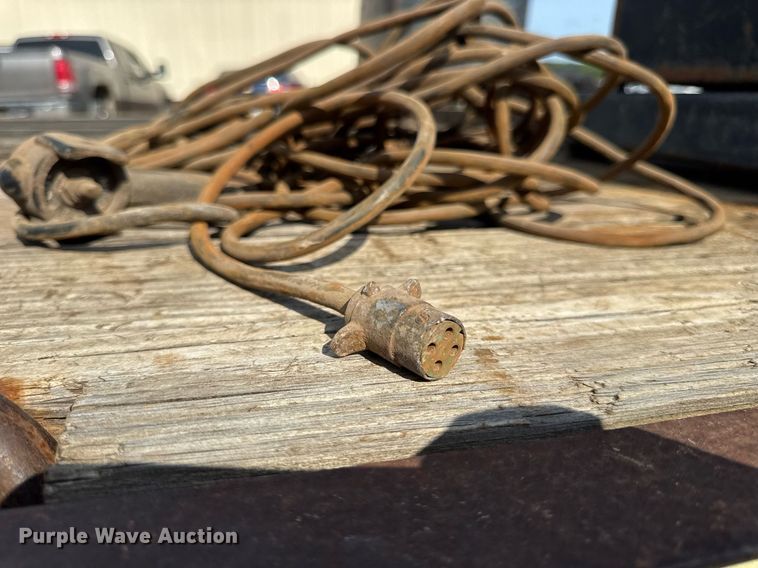 image for item DW3406 1997 Dakota  PDLX20TC31 tilt deck equipment trailer