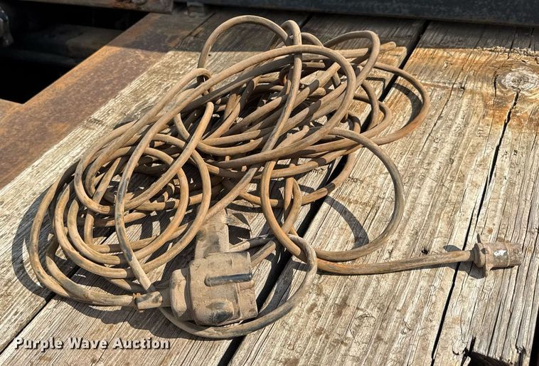 image for item DW3406 1997 Dakota  PDLX20TC31 tilt deck equipment trailer