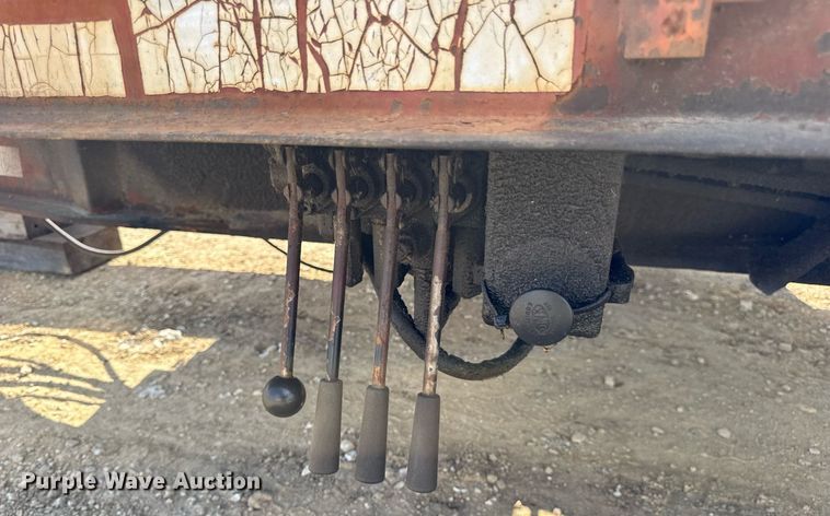 image for item DW3406 1997 Dakota  PDLX20TC31 tilt deck equipment trailer