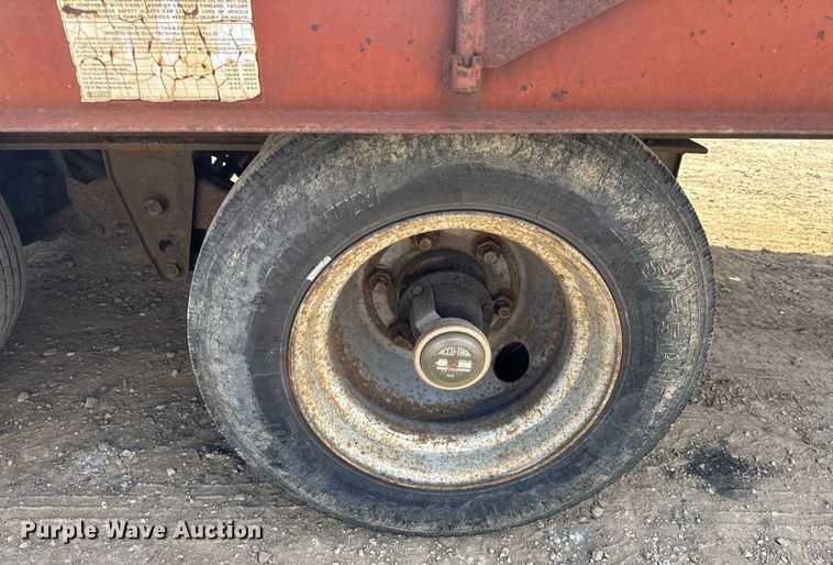 image for item DW3406 1997 Dakota  PDLX20TC31 tilt deck equipment trailer