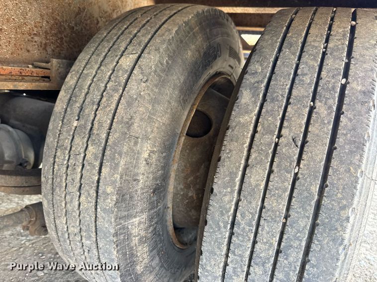 image for item DW3406 1997 Dakota  PDLX20TC31 tilt deck equipment trailer