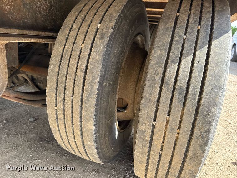 image for item DW3406 1997 Dakota  PDLX20TC31 tilt deck equipment trailer