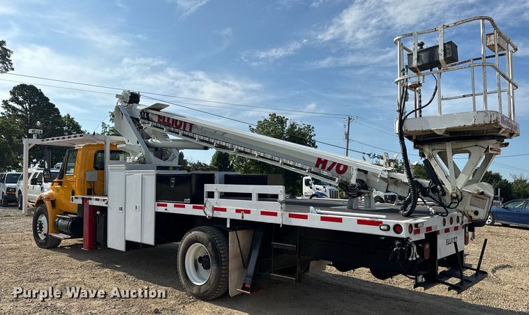 image for item DW3407 2006 International 4300 forestry bucket truck
