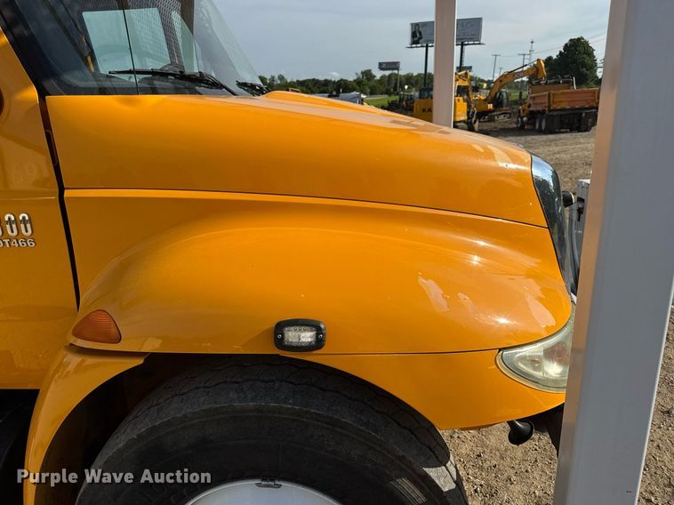 image for item DW3407 2006 International 4300 forestry bucket truck