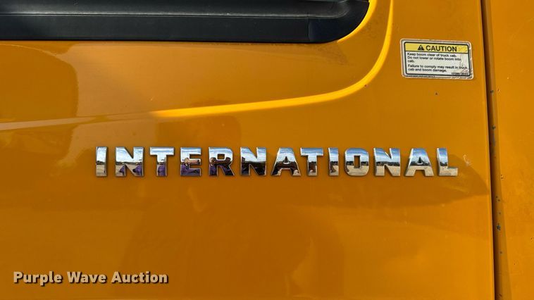 image for item DW3407 2006 International 4300 forestry bucket truck