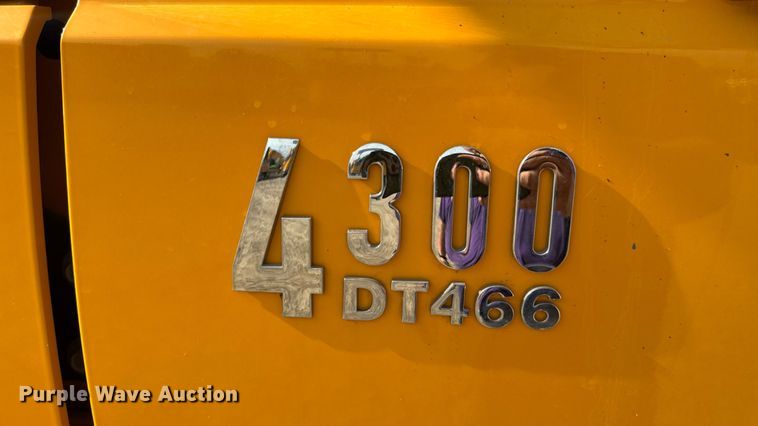 image for item DW3407 2006 International 4300 forestry bucket truck