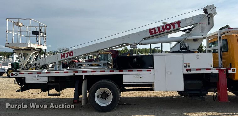 image for item DW3407 2006 International 4300 forestry bucket truck